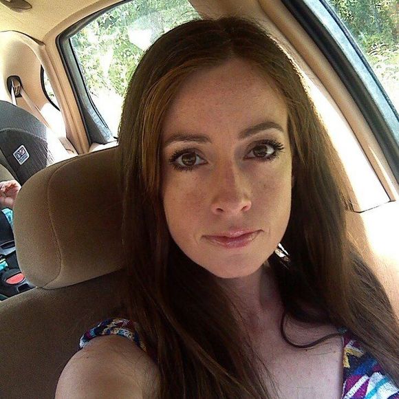 Meet your Posher, Amber - Picture 1 of 1